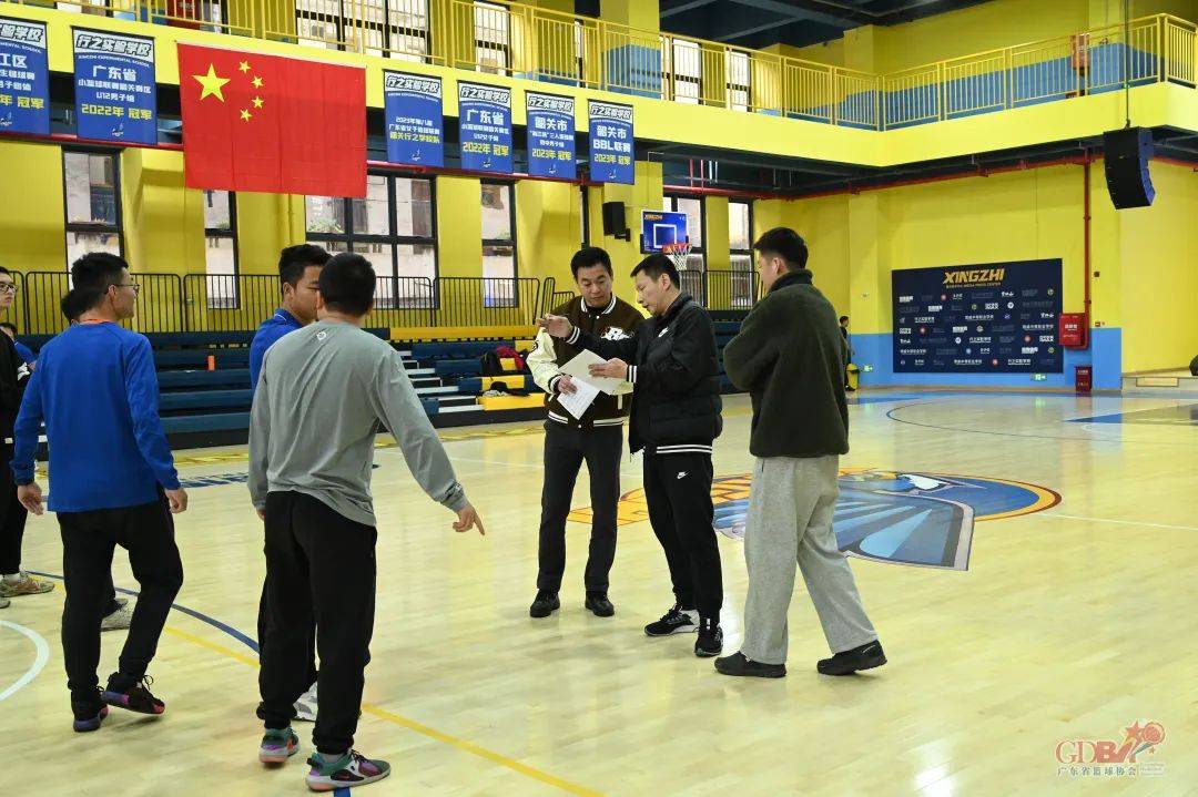 关于中国篮球裁判全国普及培训班圆满结束,裁判水平提升明显的信息 关于中国篮球裁判全国普及培训班圆满结束,裁判水平提升明显的信息