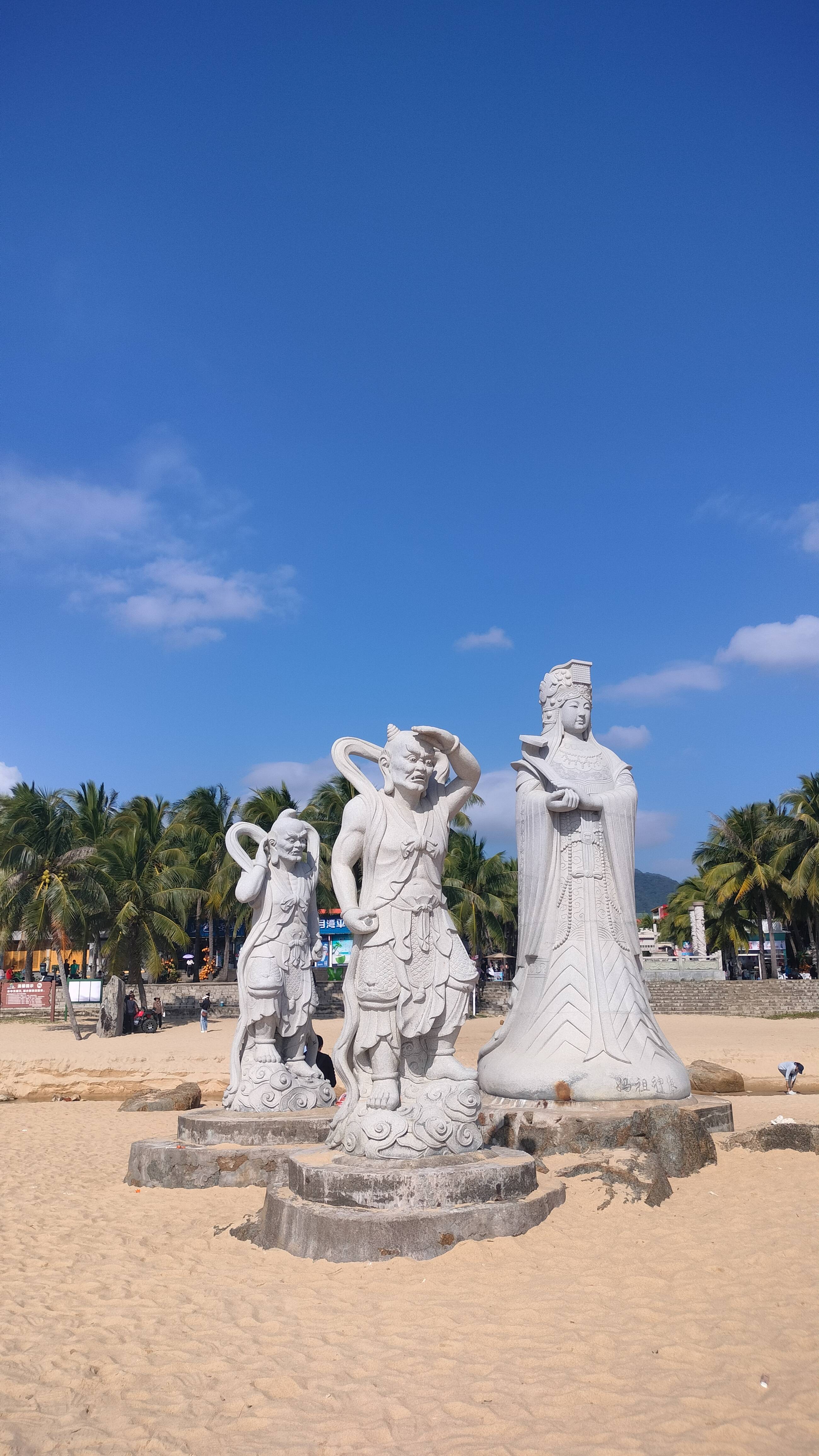 kaiyun网站-特色海沿岸沙滩犁地赛，绿海蓝天中的生态运动的简单介绍