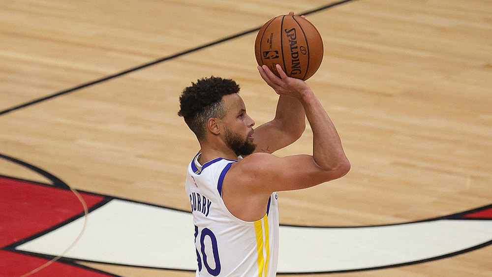 纪录刷新现场:本赛季最难忘的五大突破的简单介绍 纪录刷新现场:本赛季最难忘的五大突破的简单介绍