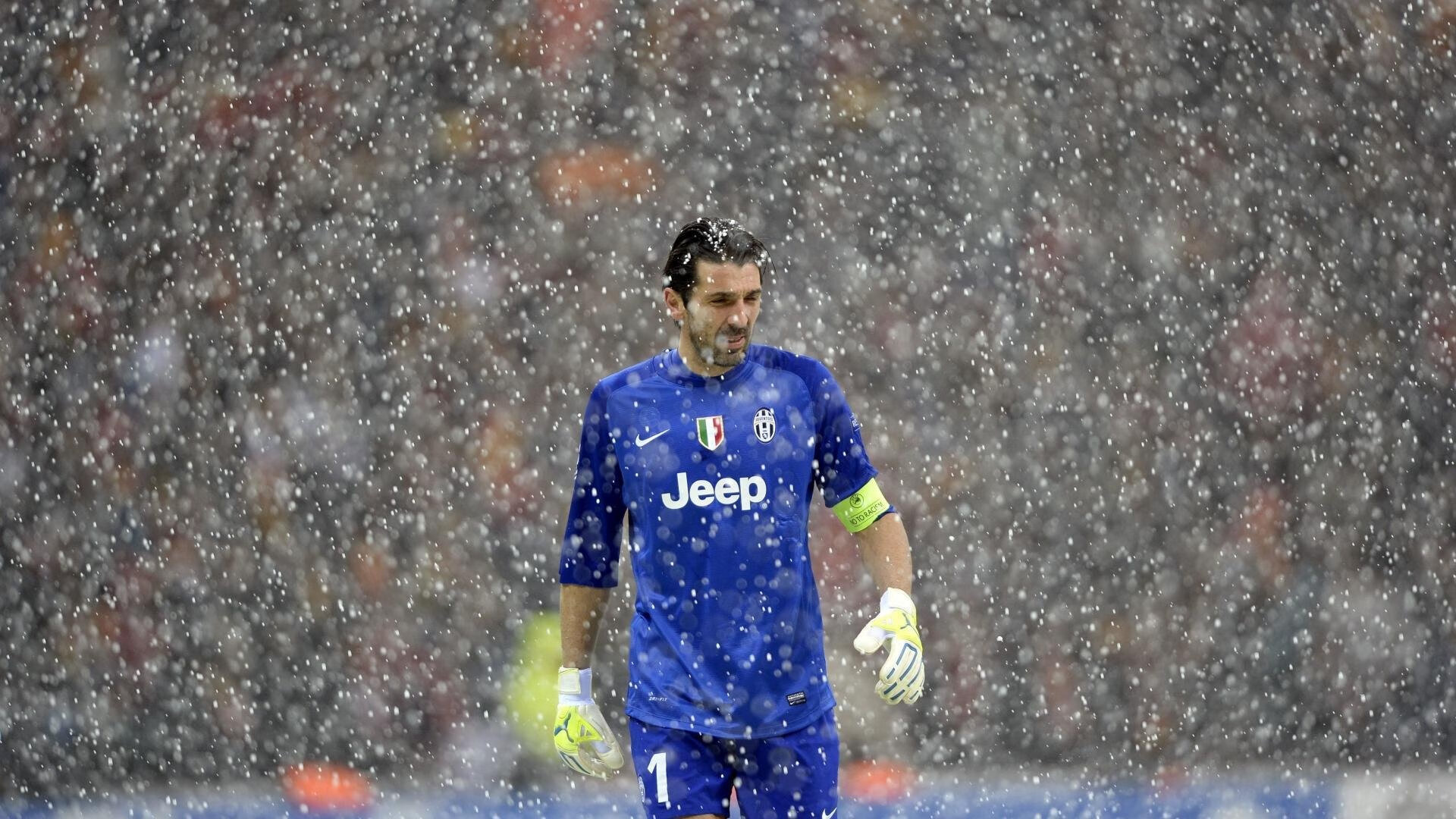 “青训合作项目在边远农村落地,普及足球基础运动”,足球青训政策