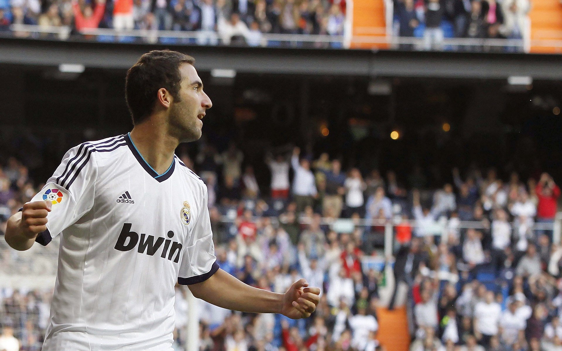 曼城主场小胜富勒姆,迎来赛季首胜,曼城vs富勒姆雨燕直播